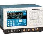 TDS7704B Tektronix